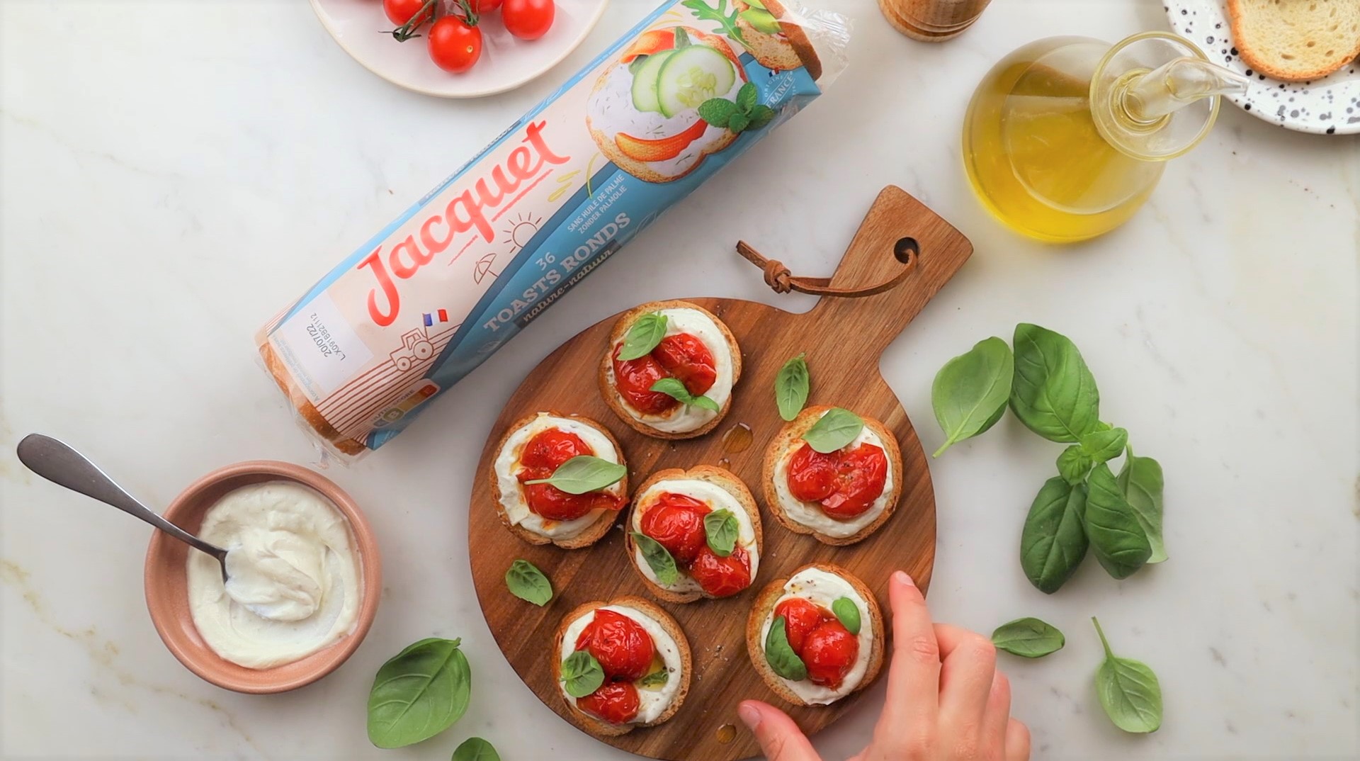 Toast ricotta tomates cerises