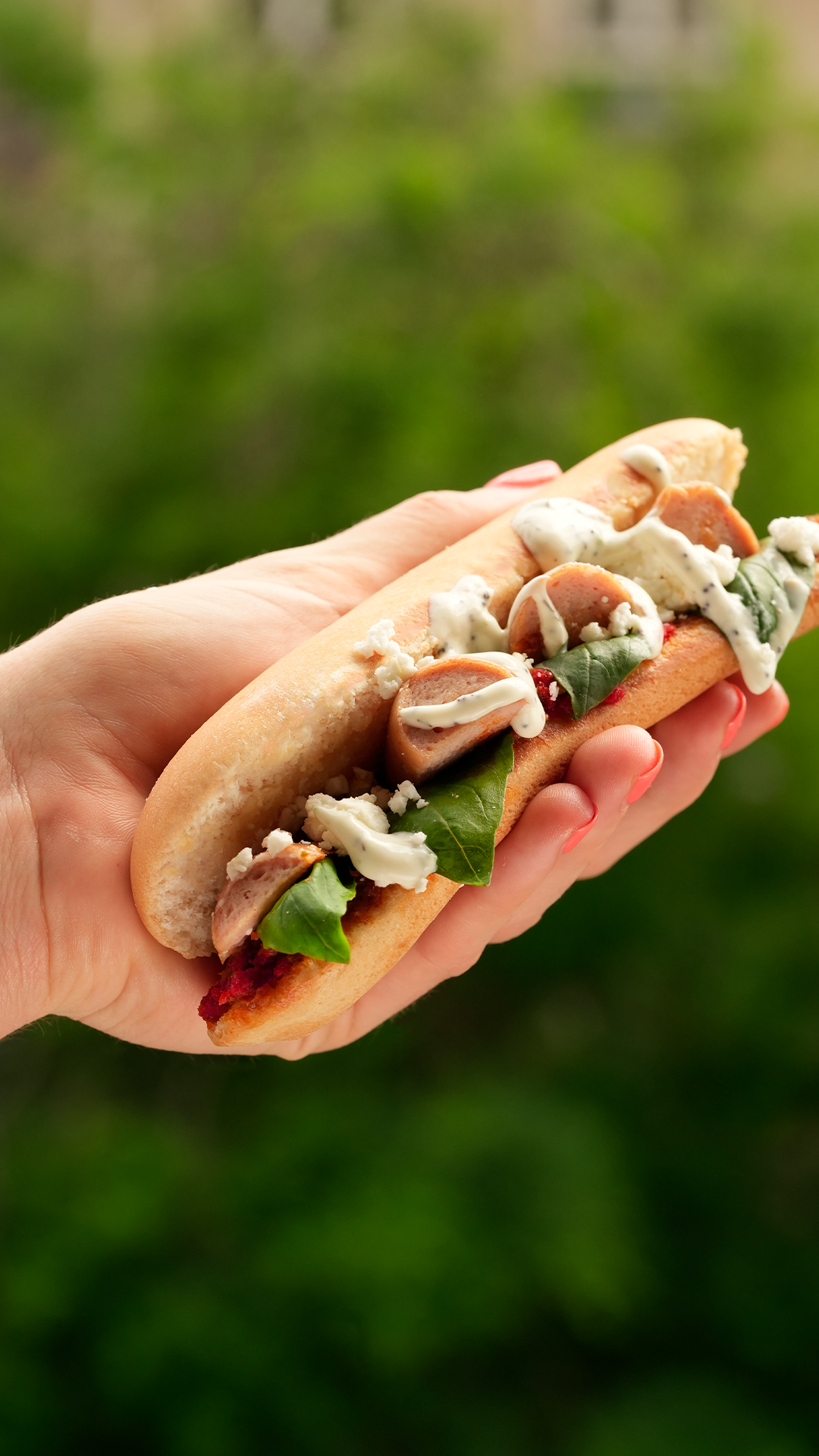 Hot Dog tomates séchées, fêta et basilic