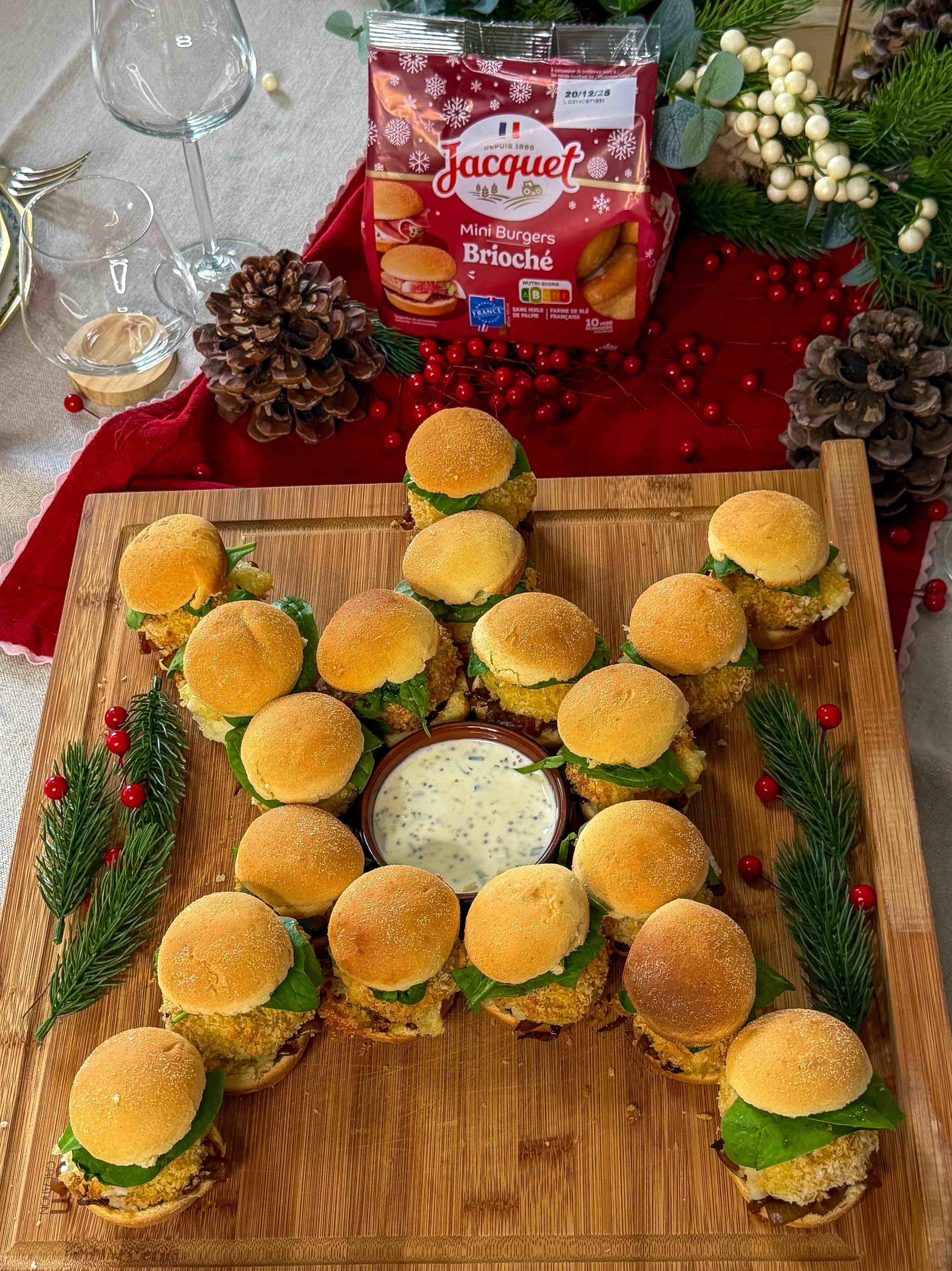 Mini Burgers Briochés de Noël Façon Étoile