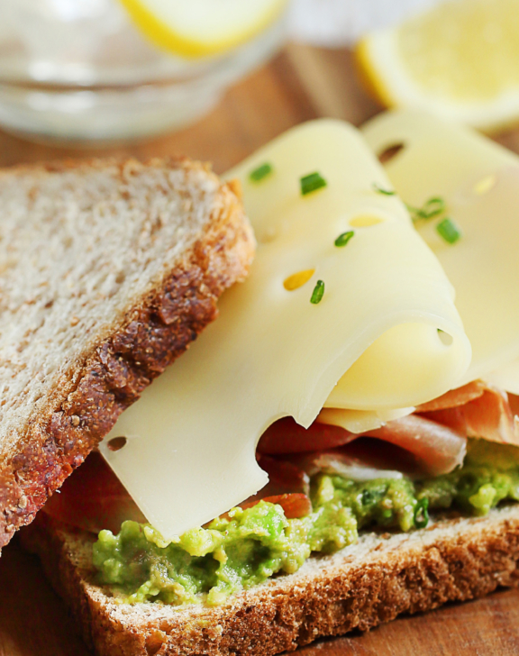 Sandwich à l&rsquo;écrasé d&rsquo;avocat