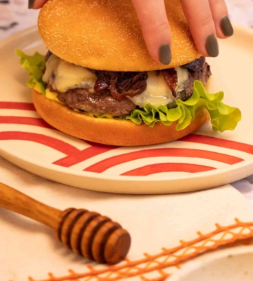 Burger steak haché et fromage de chèvre