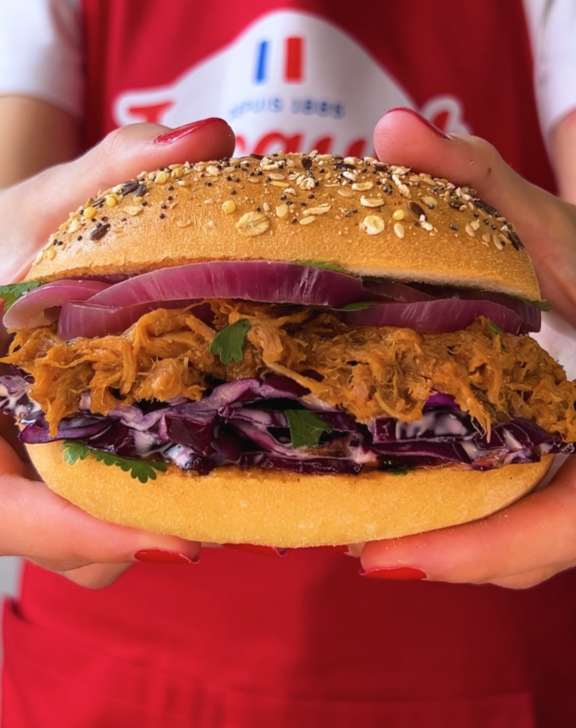 PULLED PORK BURGER