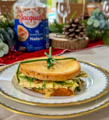 Entrée festive fromage fondu et pomme façon cadeau