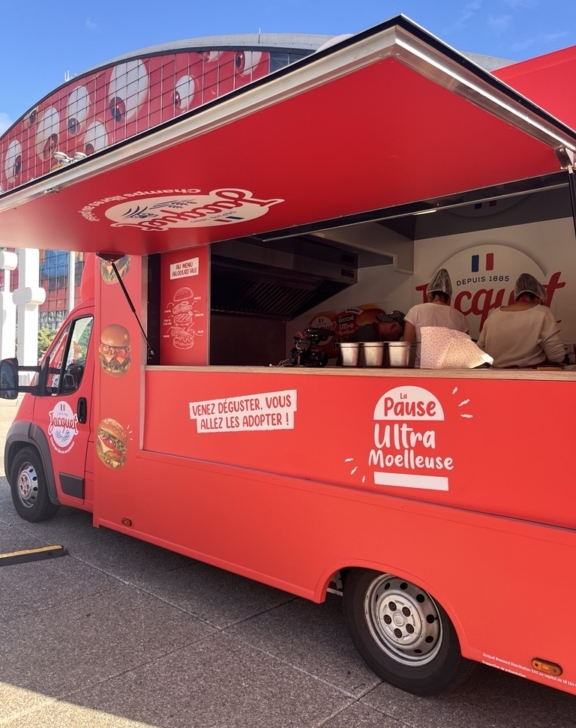 Alerte gourmande : La Maison du Burger lance sa grande tourn&eacute;e estivale !