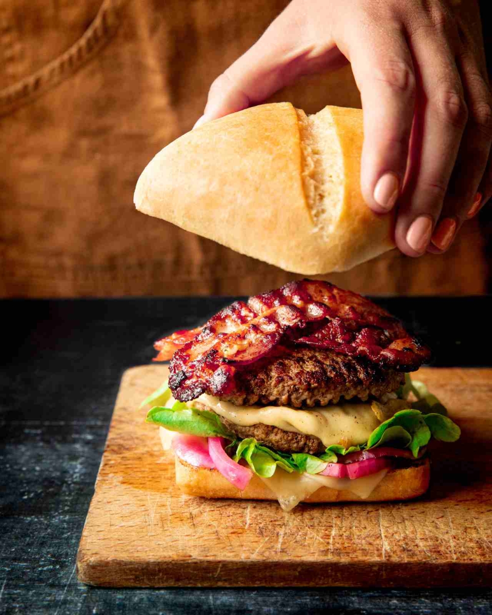 Burger barbecue bacon pain burger brasserie jacquet